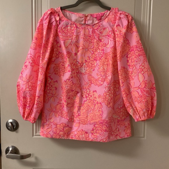 Lilly Pulitzer Tops - Lilly Pulitzer Pink and Orange Floral Puff Sleeve Blouse size Medium EUC $148